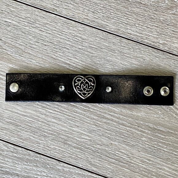 HEART - CELTIC - GENUINE LEATHER CUFF w/ 2 Swarovski Crystals- HANDMADE "USA" - Picture 5 of 5